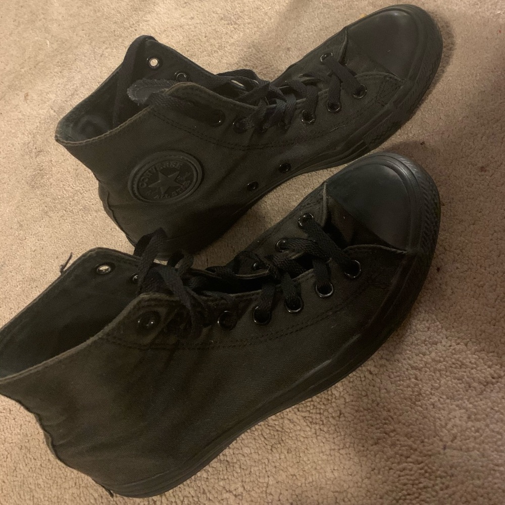 Black high top converse